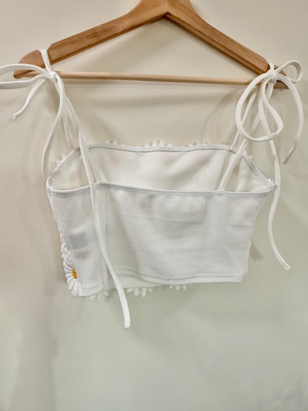 SHEIN Daisy Lace Tie Strap Crop Top White Yellow Floral Size M - Picture 2 of 5